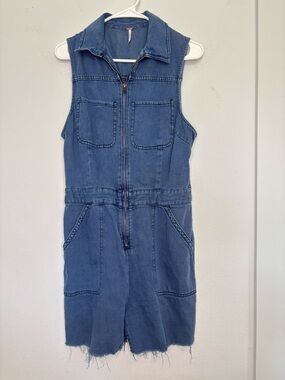 FREE PEOPLE BLUE DENIM ZIP UP ROMPER SZ 8